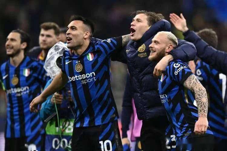 揭幕战利物 揭幕战利物