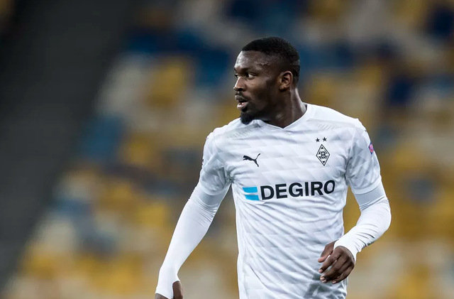 通过中场的 通过中场的