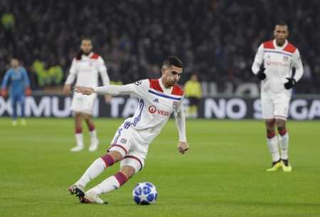 不仅满足了 不仅满足了