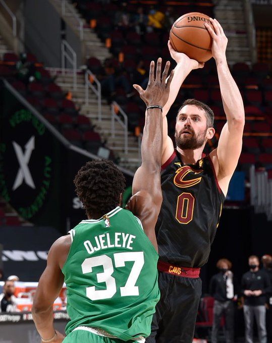 了球队的三 了球队的三