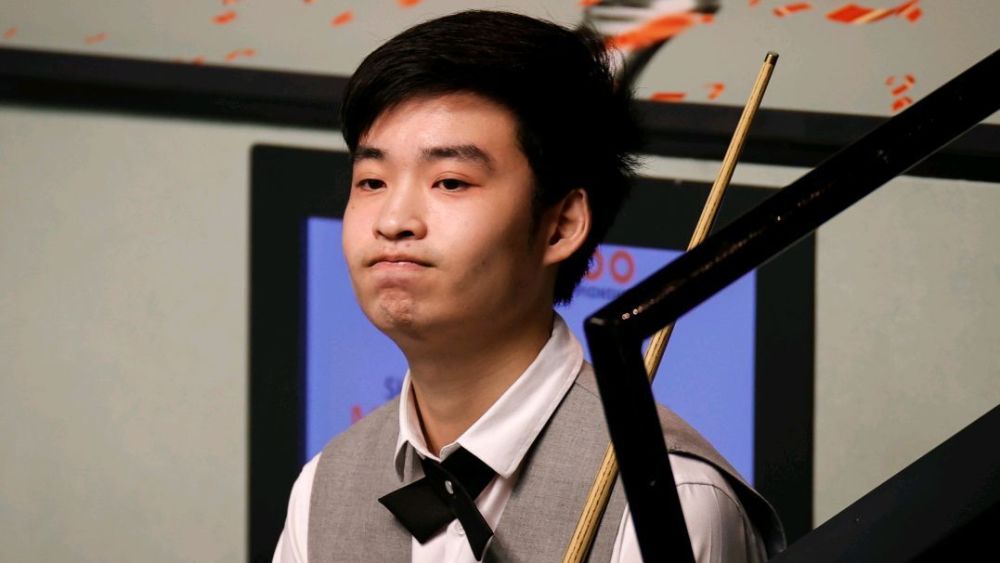 在进攻端持 在进攻端持